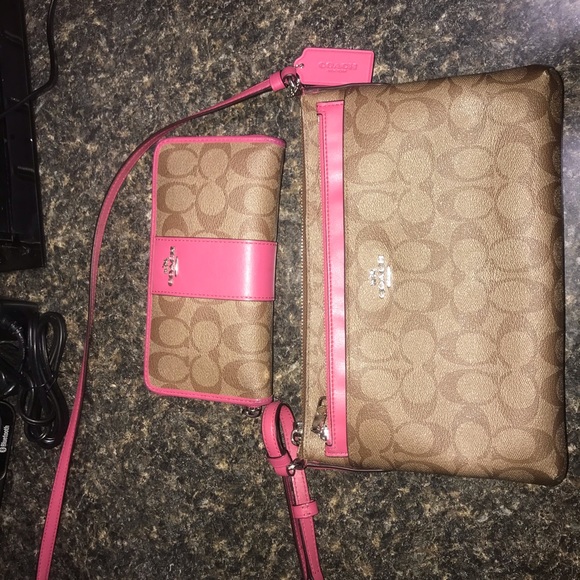 Coach crossbody purse with matching wallet!(SOLD) - Picture 1 of 4